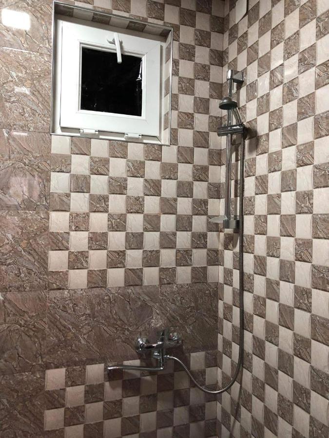 Mikheil Pitskhelauri Guest House Kazbegi Eksteriør bilde