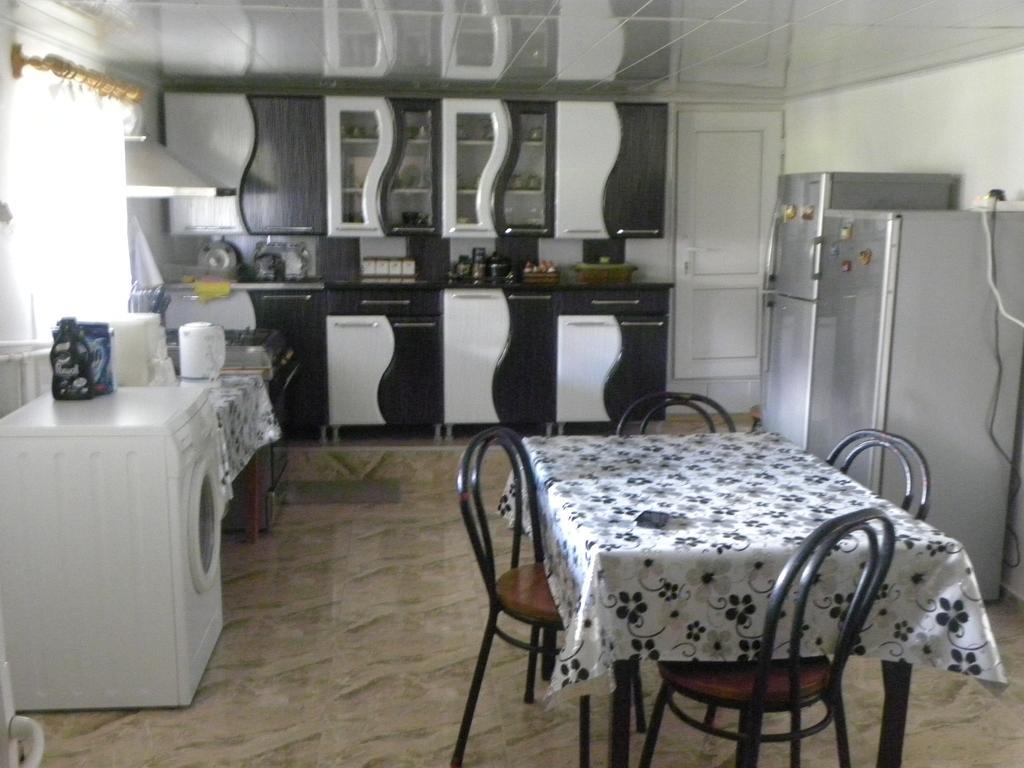 Mikheil Pitskhelauri Guest House Kazbegi Eksteriør bilde